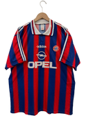 Bayern Munich 1995/97 Home Shirt - Vintage Football Shirt | Front View