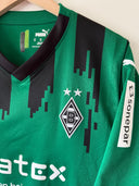 Borussia Mönchengladbach 2023/24 Away Shirt Puma 770559-03 | Close up upper front