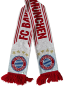 FC Bayern München scarf in red and white with club crest and fringe