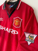 Manchester United 1994/95 Home Shirt Giggs #11 Umbro | Close up sleeve patch